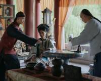 新潮观鱼对话《大生意人》导演张挺:让清末“义军”穿上明制汉服,我没想那么复杂