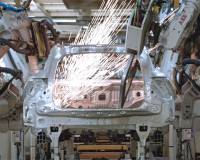 欧盟围绕是否应放宽“2035燃油车禁令”争论不休,瑞典车企急了:中国可不会停下