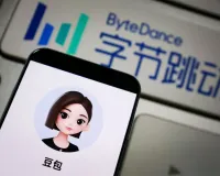 AI变现，字节和腾讯都伸出了惯用手