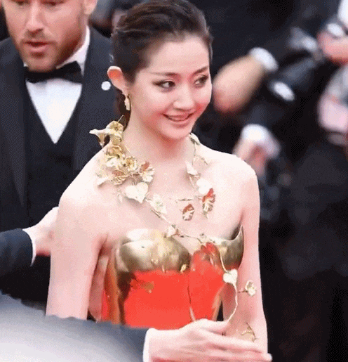70-ezgif.com-optimize.gif