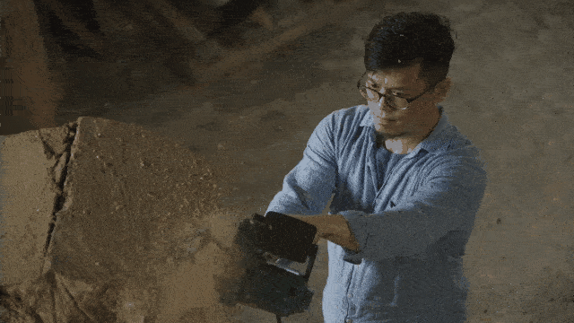 1-ezgif.com-optimize.gif