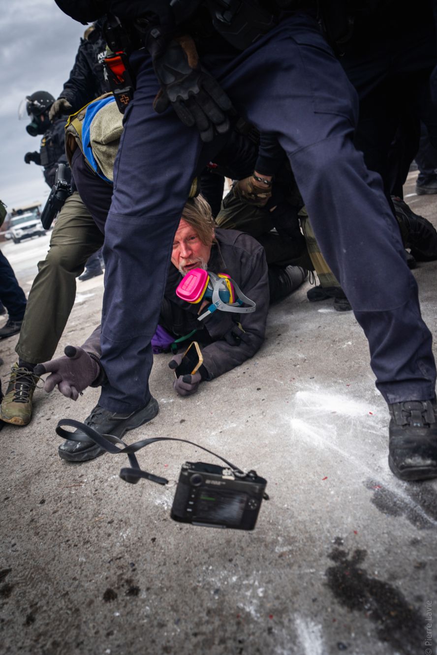 002-20260115-minneapolis-mn-john-abernathy-detainment-7.jpg