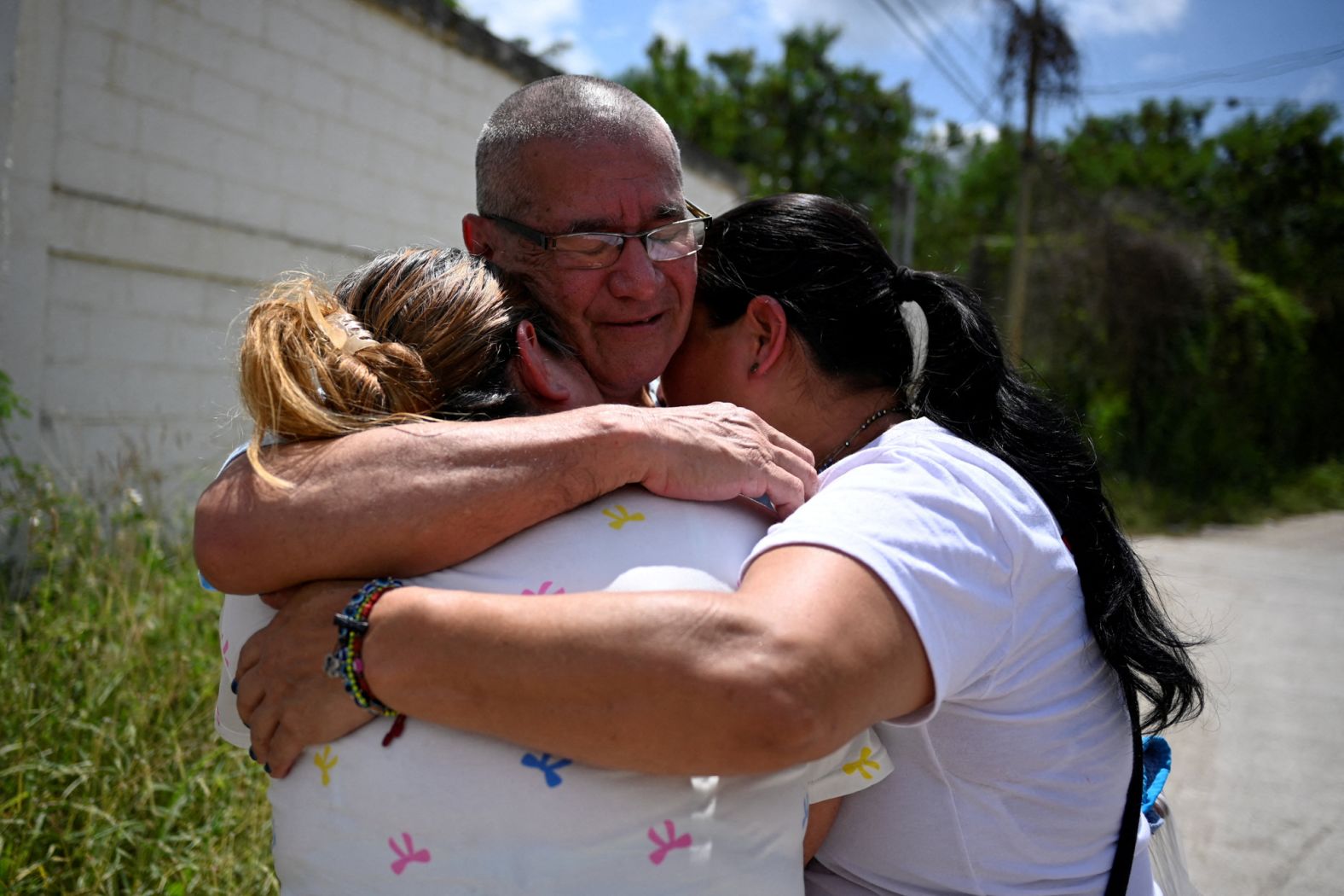 031-031-2026-02-09t181107z-296295718-rc2gijag3930-rtrmadp-3-usa-venezuela-prisoners.jpg
