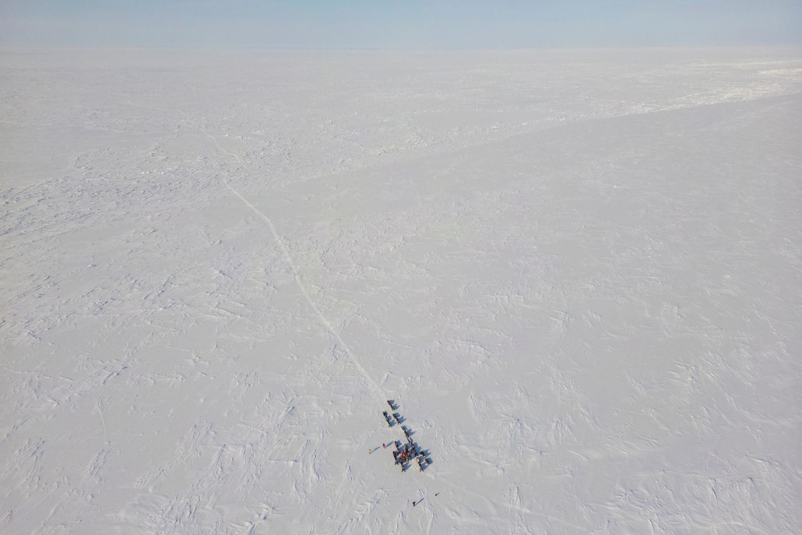34-033-032-2026-03-19t034957z-1789307005-rc217ka623jh-rtrmadp-3-canada-arctic.jpg
