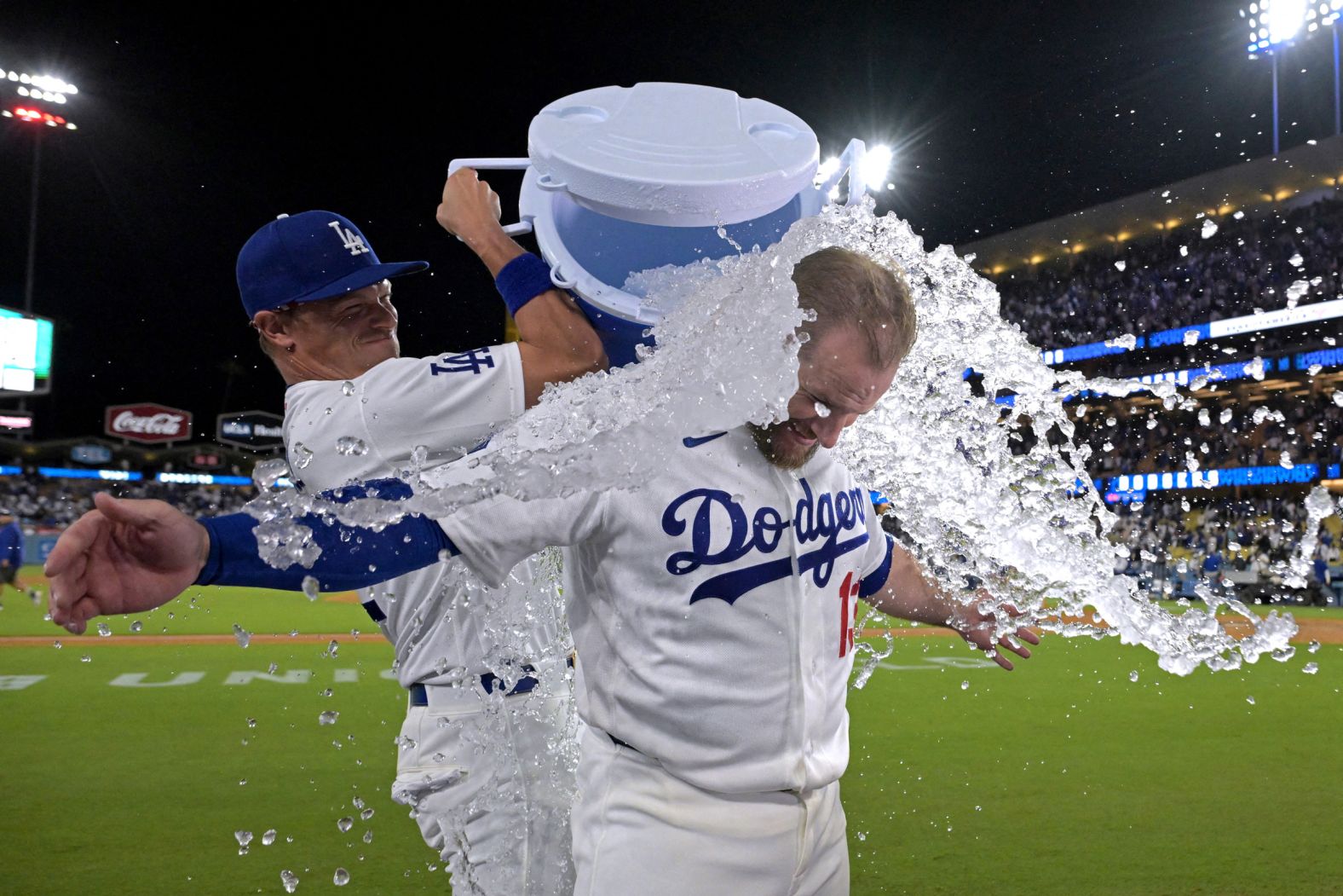 21-020-022-16-2026-04-11t112935z-18465738-28706124-rtrmadp-3-baseball-mlb-lad-tex.jpg