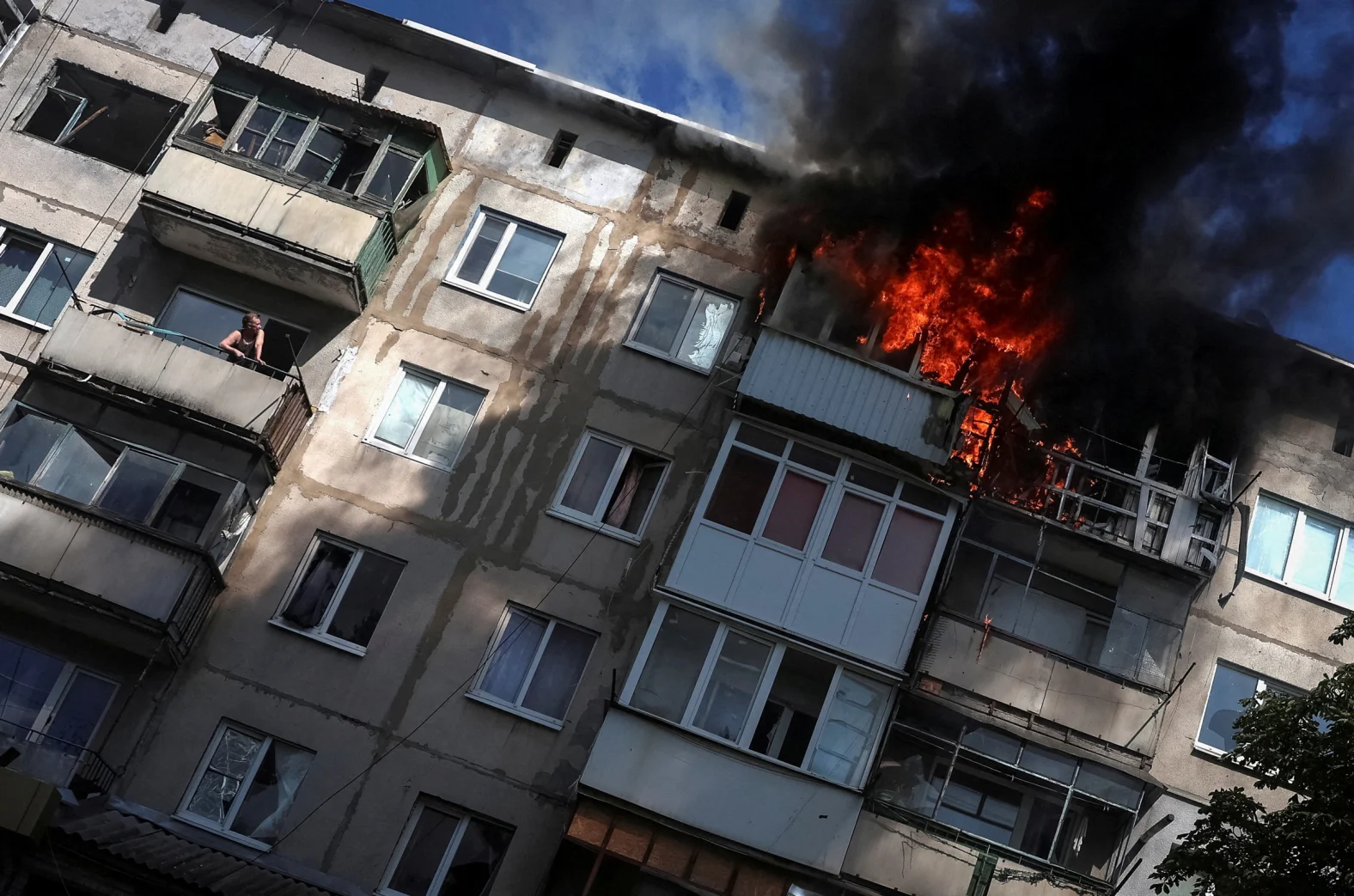 26-26-27-2026-06-22t154751z-234989269-rc2xyla1bhx5-rtrmadp-3-ukraine-crisis-druzhkivka.jpg