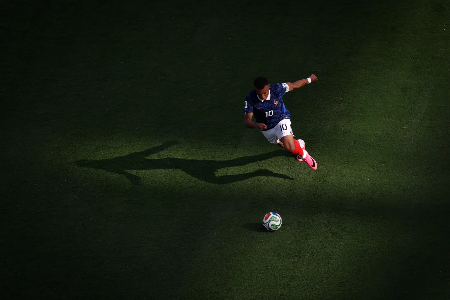 27-gettyimages-2284163734.jpg