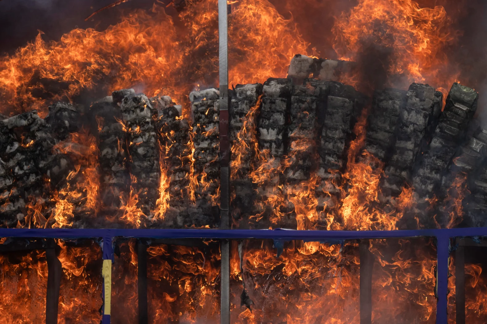 32-gettyimages-2282855644.jpg
