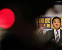 日本首位女首相登场，政坛开启权力重组，特朗普月底访日成首考