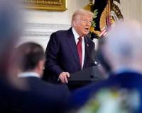 美国政府停摆时长破纪录,特朗普依然不慌,民主党人继续“死磕”