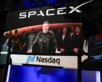 马斯克详解SpaceX的疯狂计划：打造“月球工厂”