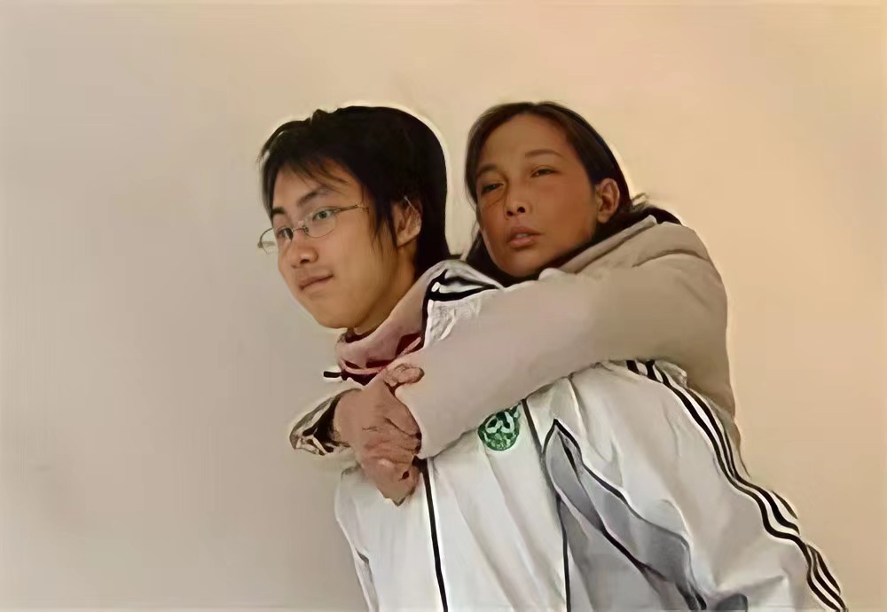 a1000.jpg