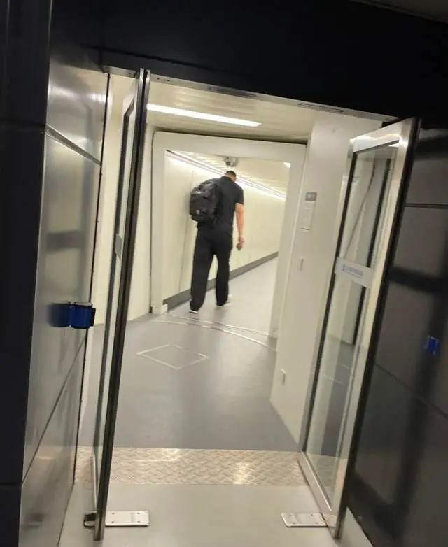 a144.jpg
