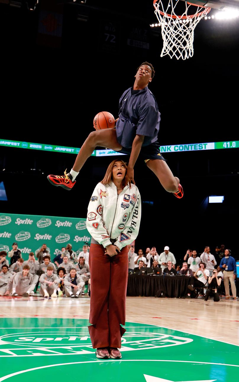 32-gettyimages-2207397160-jpg.jpg