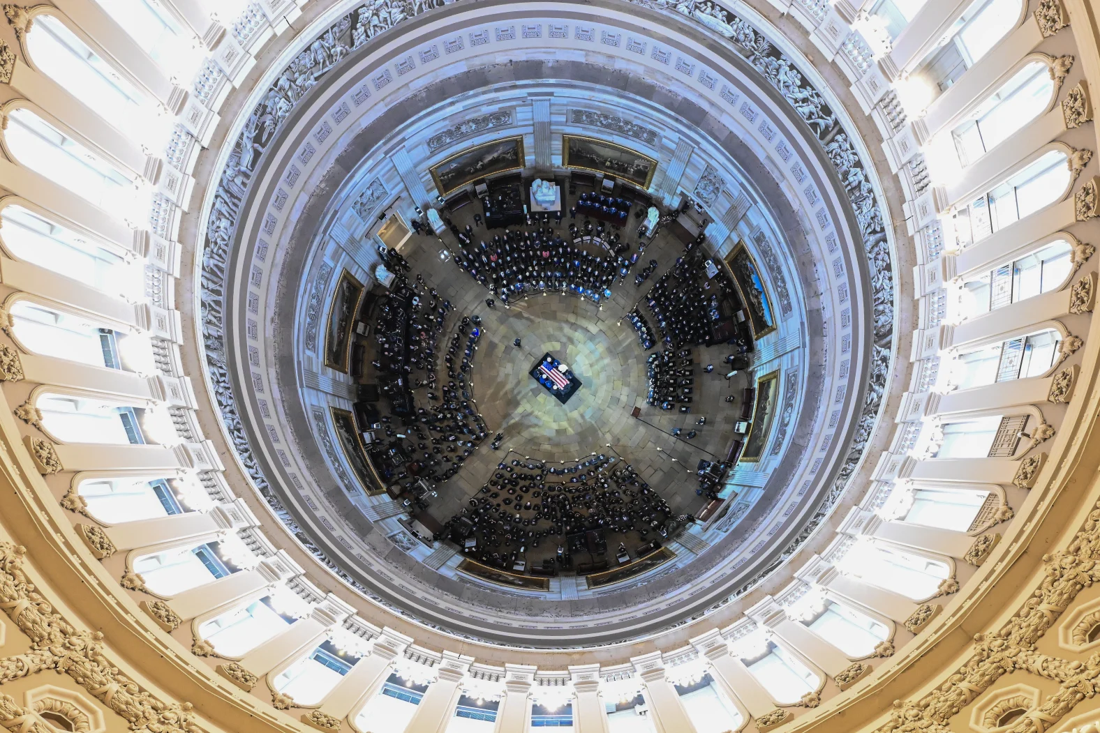 003-gettyimages-2287383874.jpg
