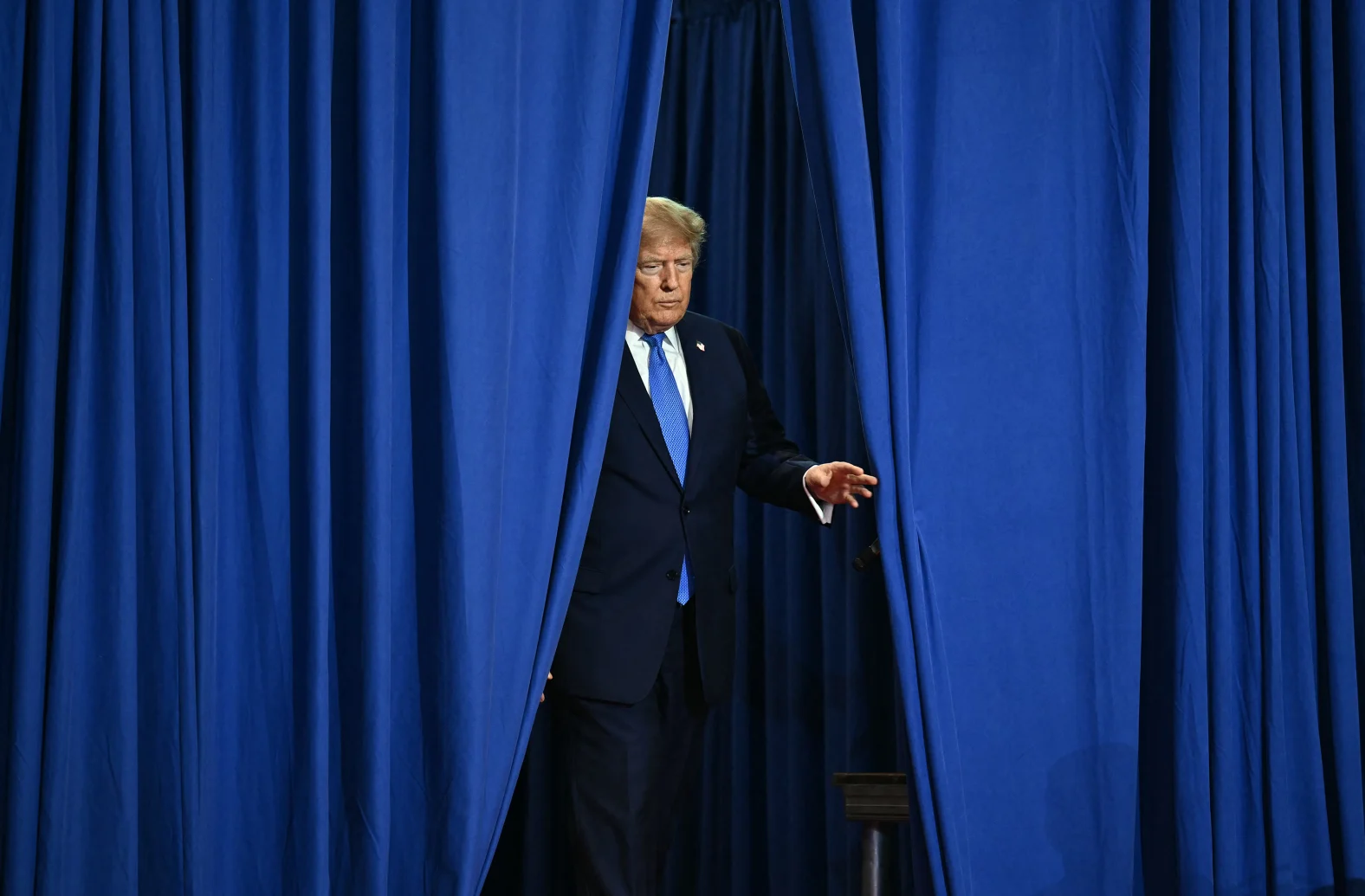 007-007-007-gettyimages-2289946862.jpg