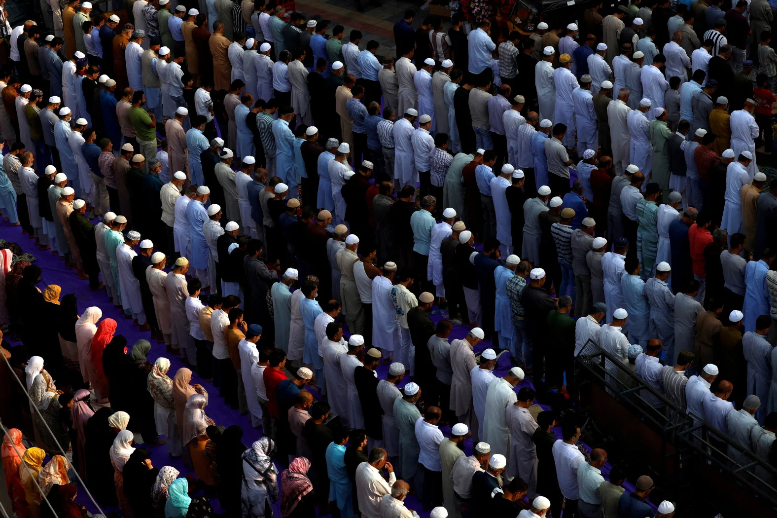 017-018-018-13-2026-08-17t131409z-1395844041-rc2c0nau7y9r-rtrmadp-3-india-religion.jpg