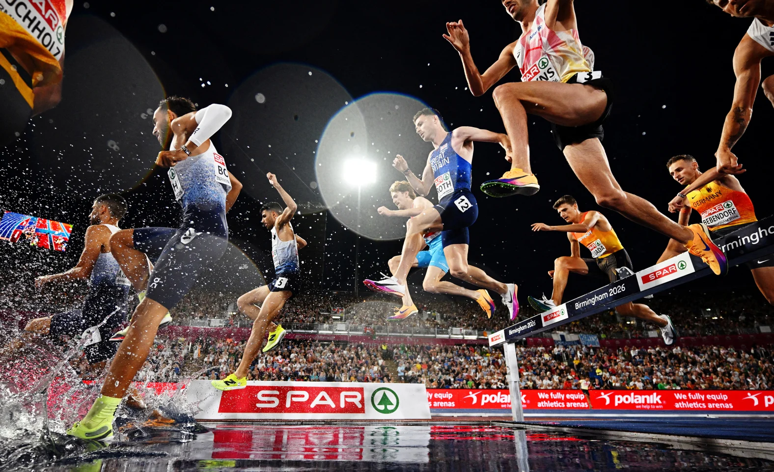 030-031-006-09-2026-08-16t215923z-1806192788-up1em8g1kwsa8-rtrmadp-3-athletics-e.jpg